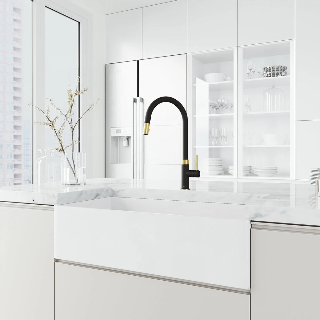 VIGO - Bristol Pull-Down Single Lever Kitchen Faucet In Matte Brushed Gold/Matte Black Model# VG02033MGMB