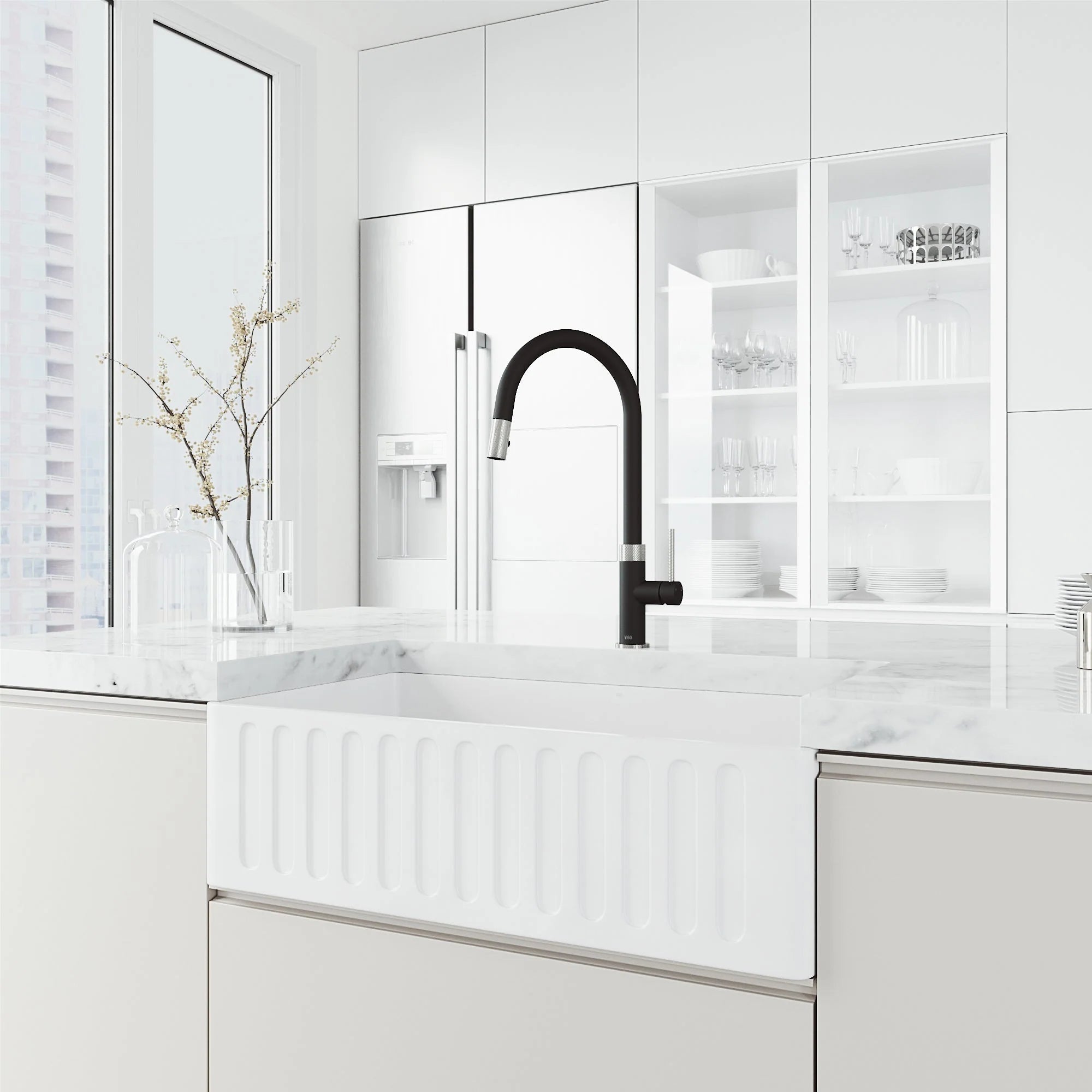 VIGO - Bristol Pull-Down Single Lever Kitchen Faucet In Stainless Steel/Matte Black Model# VG02033STMB