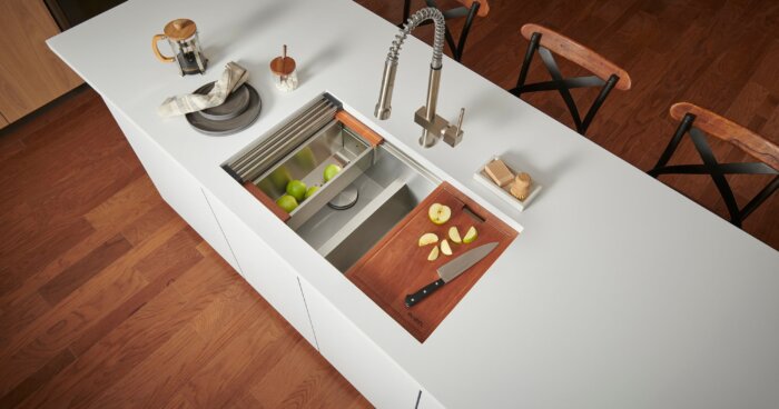 Roma Ruvati 33-inch Workstation Ledge 50/50 Double Bowl Undermount 16 Gauge Stainless Steel Kitchen Sink – Model # RVH8350