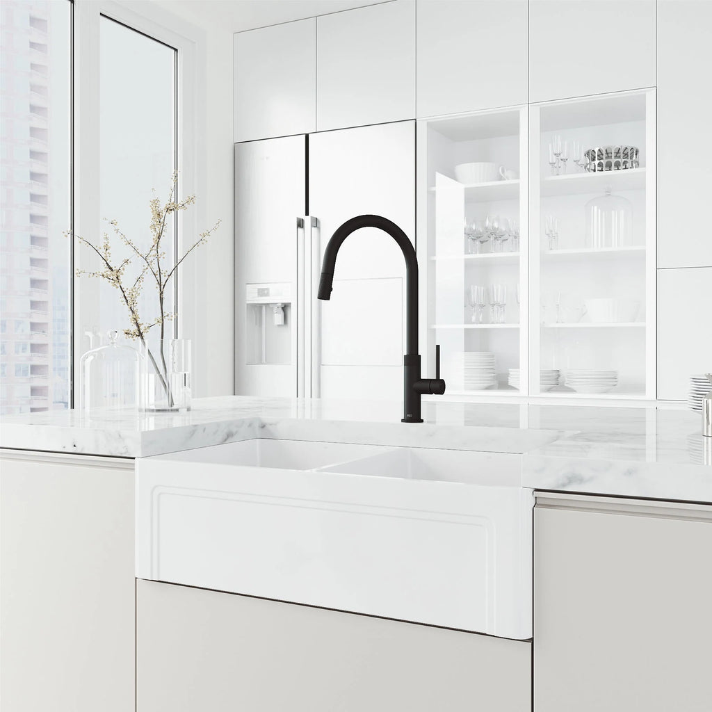 VIGO - Bristol Pull-Down Single Lever Kitchen Faucet In Matte Black Model# VG02033MB
