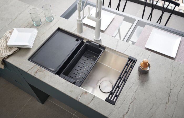 Veniso Nova Model: RVH8584 Ruvati 30-inch Workstation Slope Bottom Offset Drain Undermount 16 Gauge Kitchen Sink – RVH8584