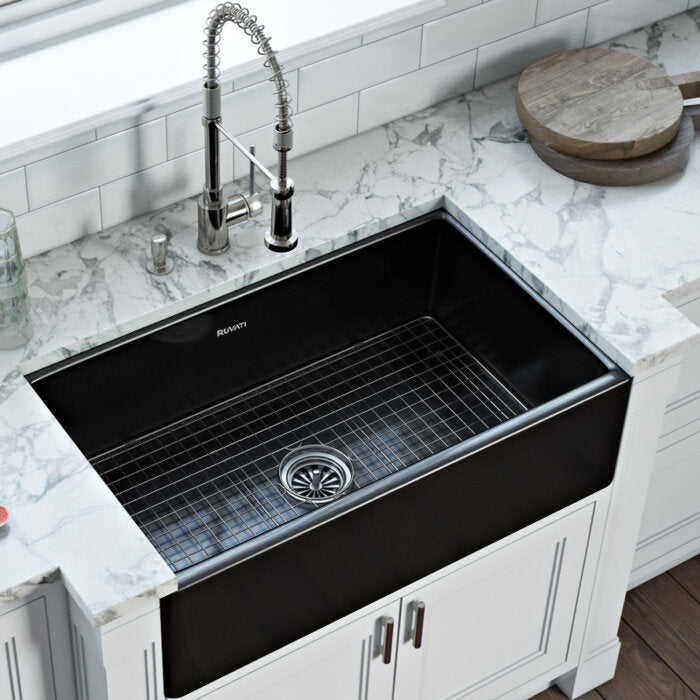 Fiamma Ruvati 33" x 20" Fireclay Reversible Farmhouse Apron-Front Kitchen Sink Single Bowl – Glossy Black – Model# RVL2300BK