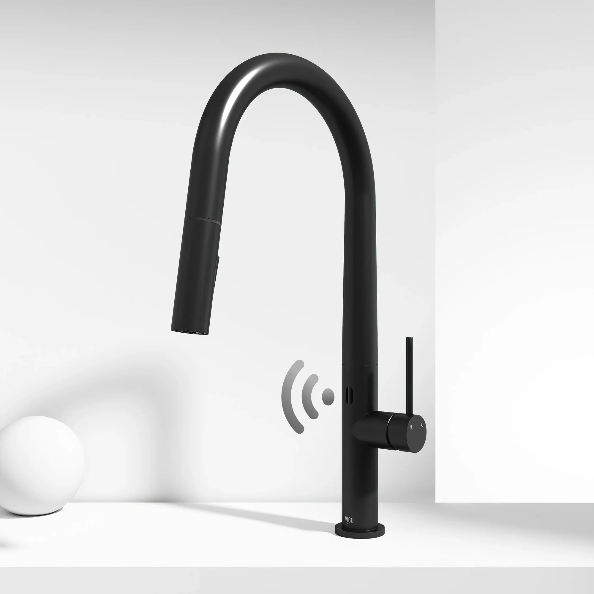 VIGO - Greenwich 18 in. Single Handle Smart Pull-Down Touchless Sensor Kitchen Faucet In Matte Black Finish Model# VGO2029MBS
