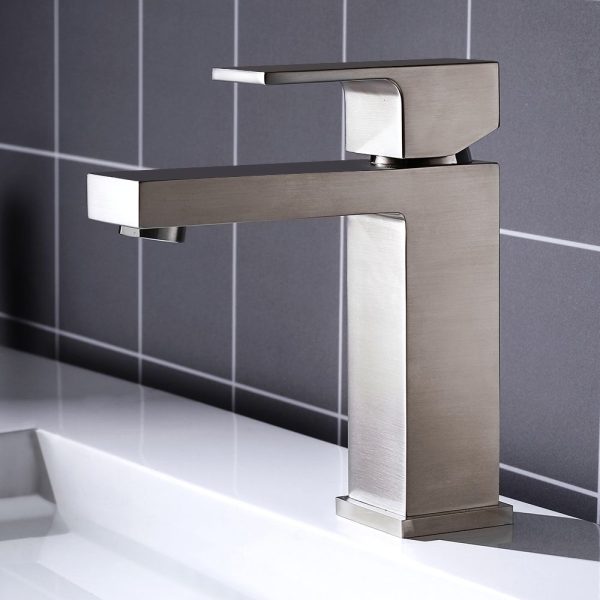 Oakland Single Handle 1 Hole Bathroom Sink Faucet with Pop Up Drain Model# KSB1112BN