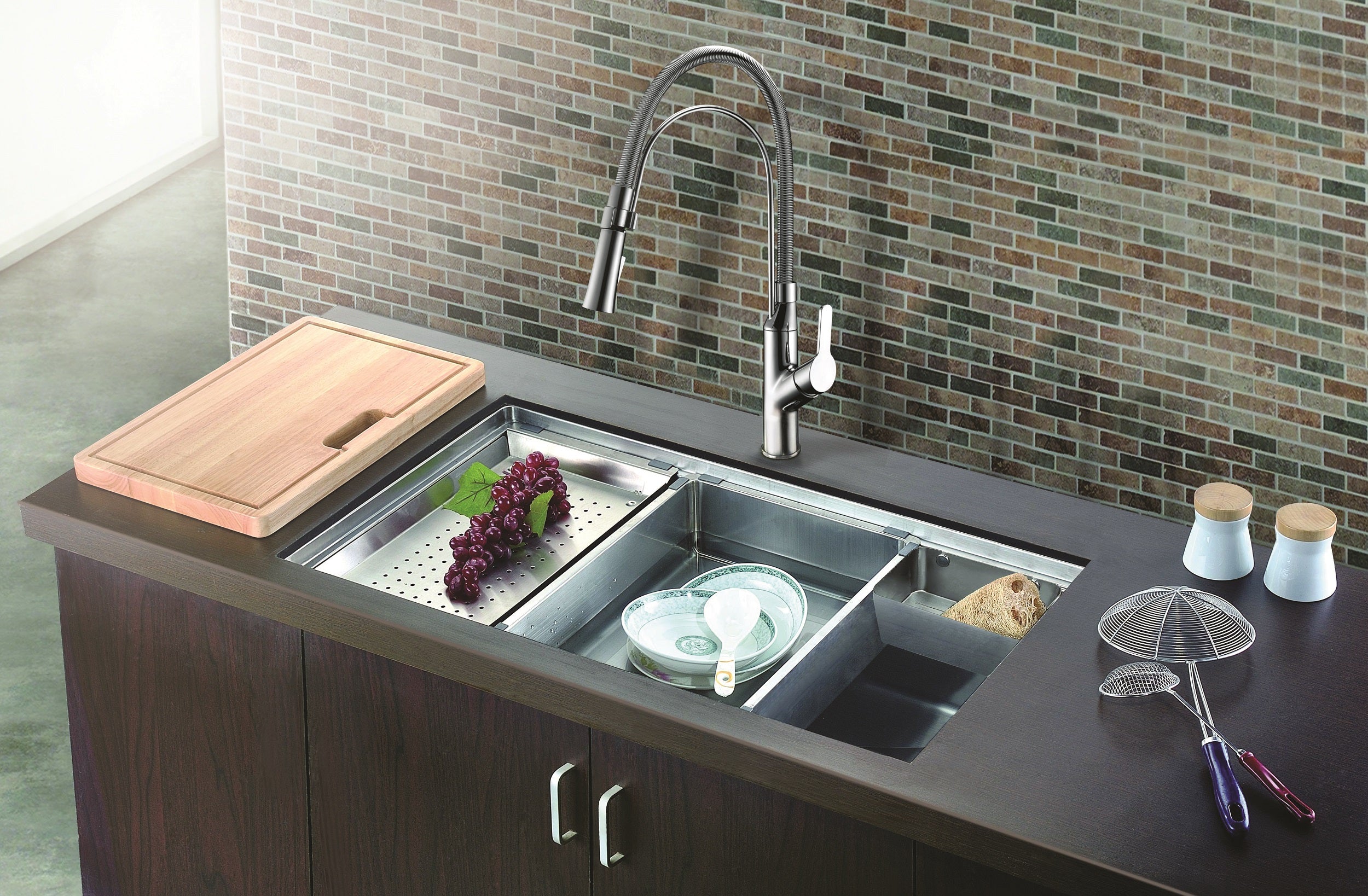 Dawn - 30" Single Bowl Small Radius Undermount Stainless Steel Kitchen Sink In 18 Gauge Model# SRU281610