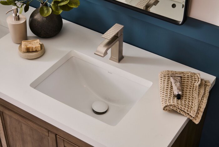 Decora Model: RVF5132BN Ruvati Decora Single Handle Square Art Deco Square Transitional Bathroom Faucet in Brushed Nickel – RVF5132BN