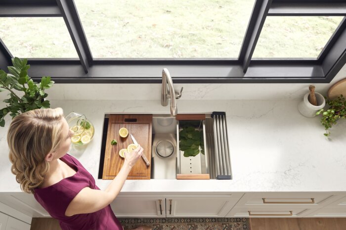 Roma Pro Ruvati 30-inch Workstation Rounded Corners Undermount Ledge Kitchen Sink with Accessories – Model # RVH8320