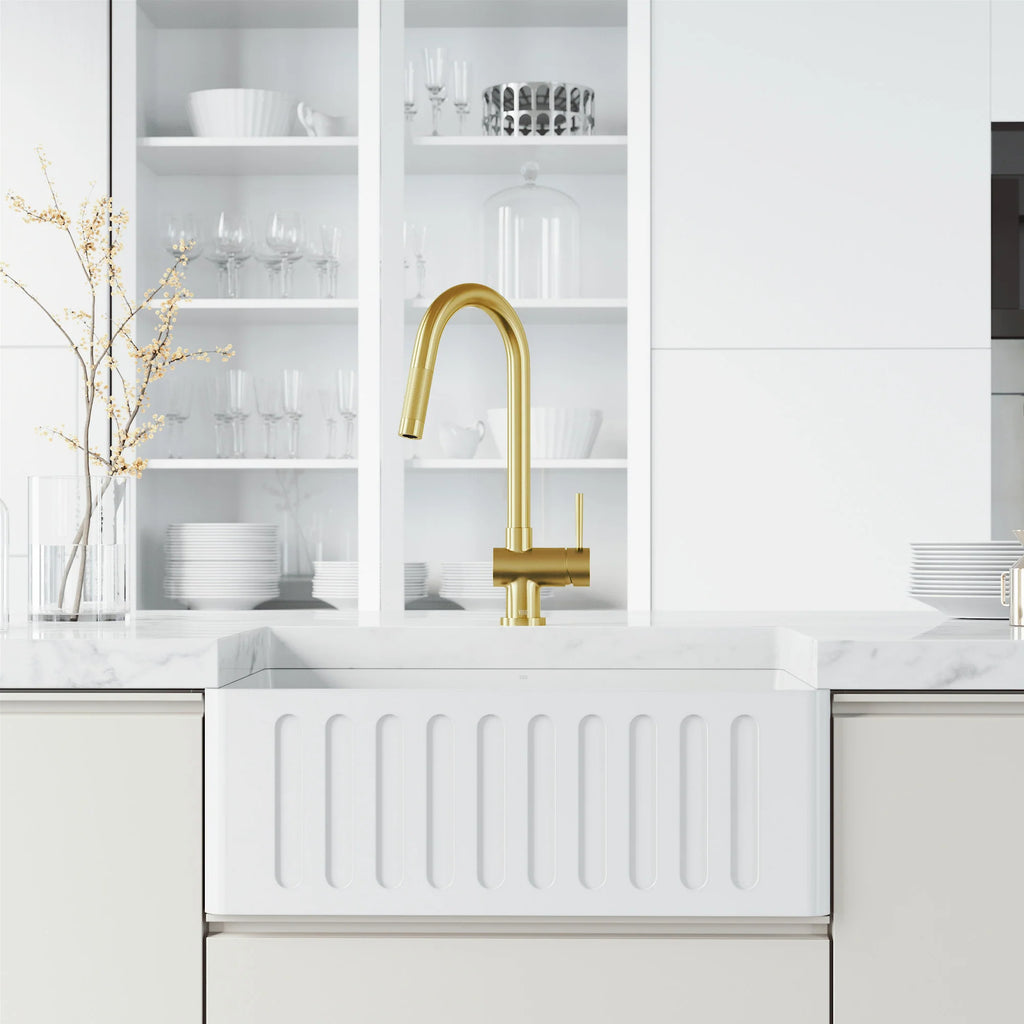 VIGO - Gramercy 17" Single Handle Smart Pull-Down Kitchen Touchless Faucet In Matte Brushed Gold Model# VG02008MGS