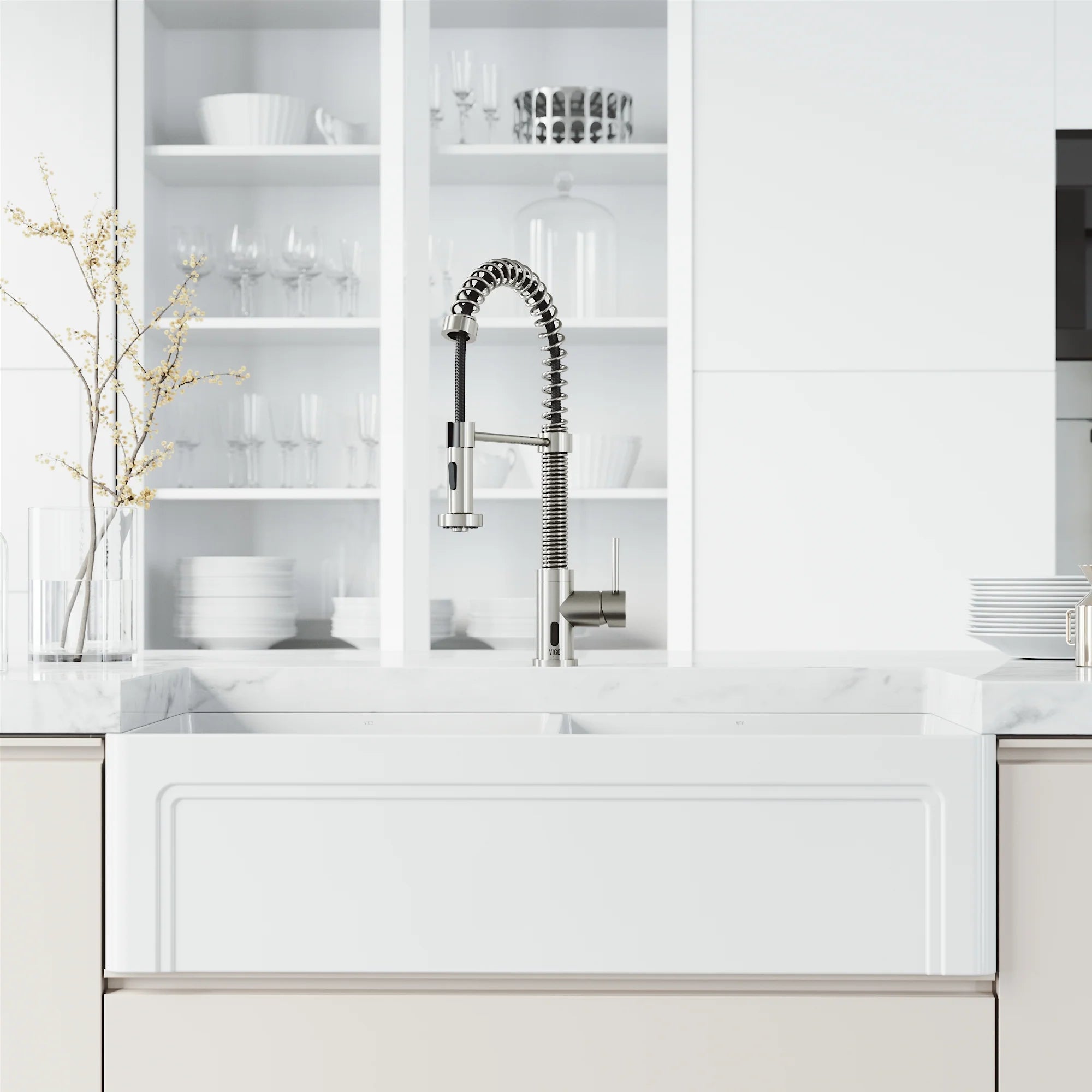 VIGO - Edison 19" Single Handle Smart Pull-Down Touchless Kitchen Faucet With Spring In Stainless Steel Finish Model# VG02001STS