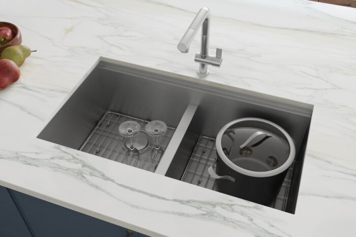 Roma Ruvati 33-inch Workstation Ledge 50/50 Double Bowl Undermount 16 Gauge Stainless Steel Kitchen Sink – Model # RVH8350