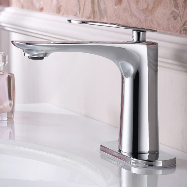 Oakland Single Handle Bathroom Sink Faucet with Pop Up Drain in Chrome Model# KSB1106C