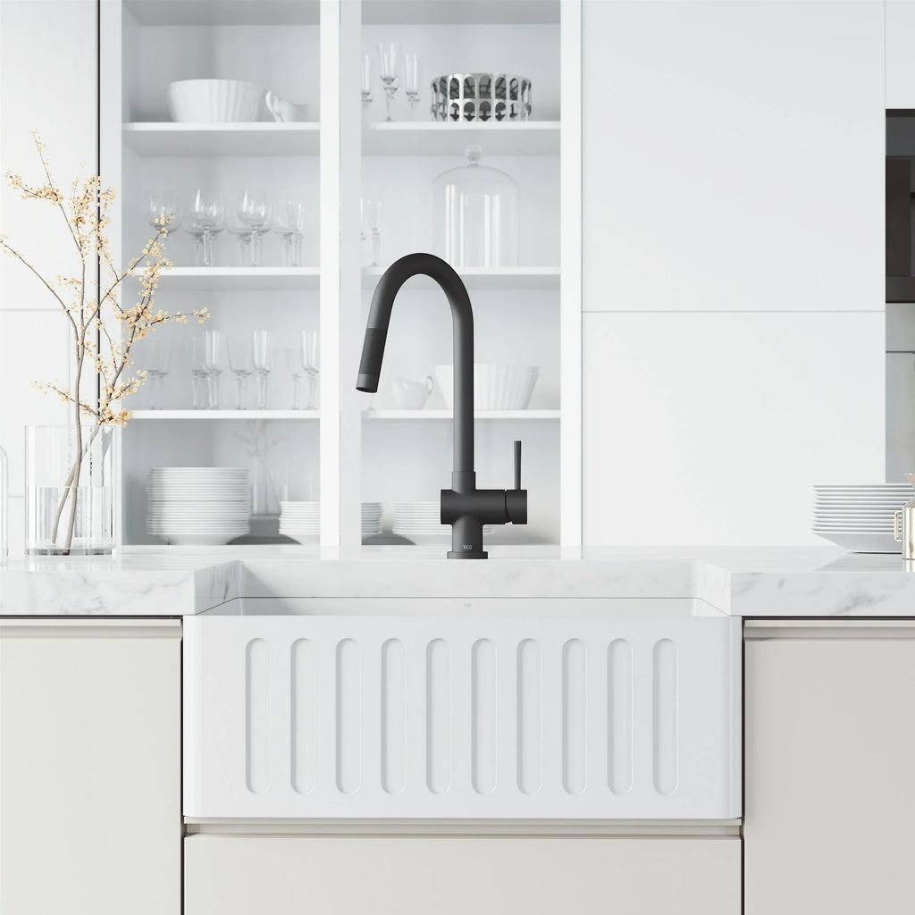 VIGO - Gramercy 17" Single Handle Smart Pull-Down Kitchen Touchless Faucet In Matte Black Model# VG02008MBS