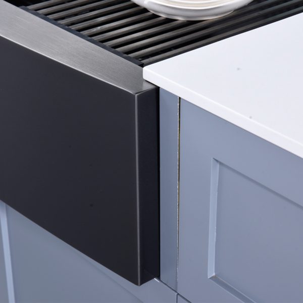 Oakland 30″ Workstation Farmhouse Kitchen Sink 90 Degree Square with Curved Front in Matte Black Model# WSF302110MB