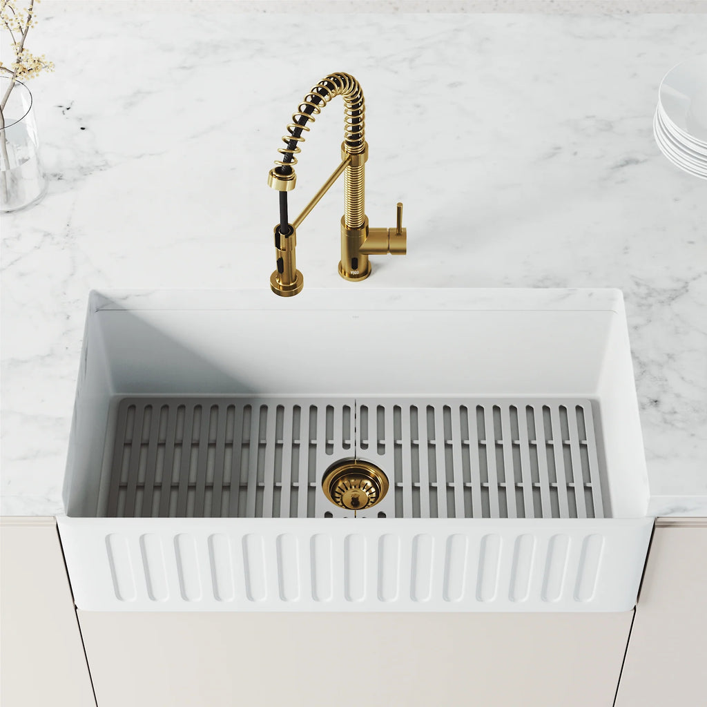 VIGO - Edison 19" Single Handle Smart Pull-Down Touchless Kitchen Faucet With Spring In Matte Brushed Gold Finish Model# VG02001MGS
