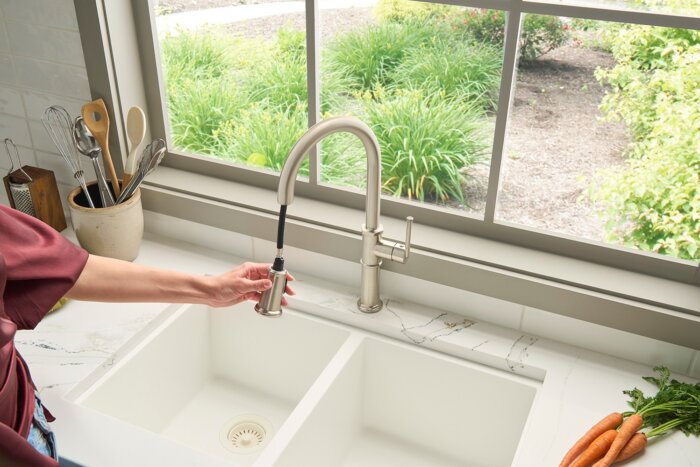 Idris Model: RVF1239BN Ruvati Idris Single Handle Pull Down Kitchen Contemporary Art Deco Faucet with Sprayer in Stainless Steel – RVF1239BN