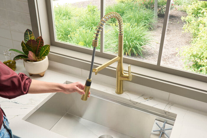 Seneca Model: RVF1233SG Ruvati Seneca Brushed Gold Single Handle Pull Down Kitchen Faucet Tall High Arc Commercial with Pre-Rinse Sprayer – RVF1233SG