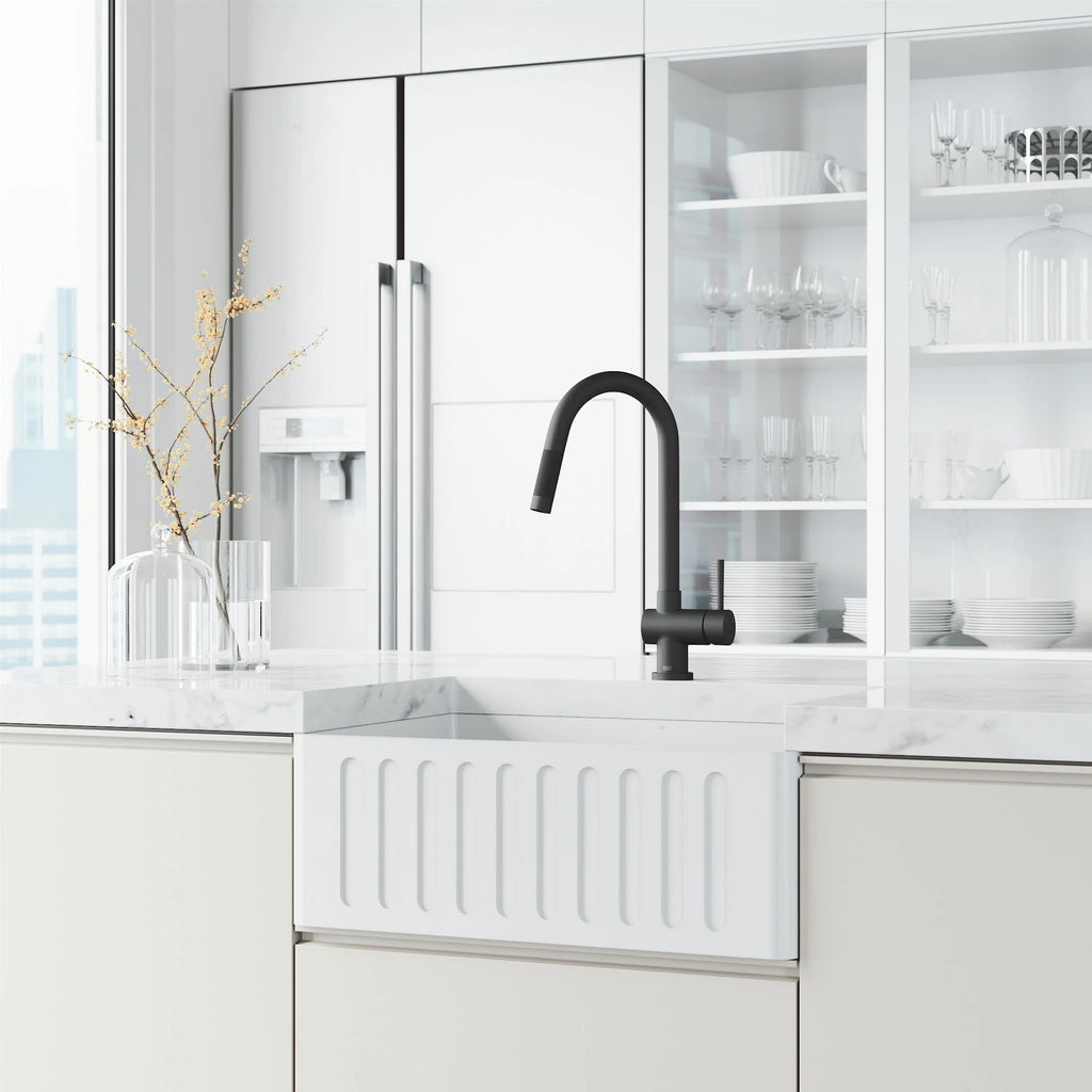 VIGO - Gramercy 17" Single Handle Smart Pull-Down Kitchen Touchless Faucet In Matte Black Model# VG02008MBS