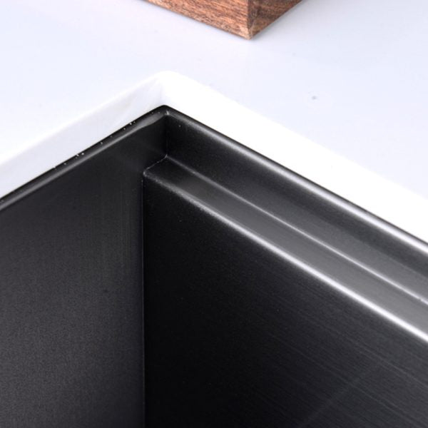 Oakland 30″ Workstation Farmhouse Kitchen Sink 90 Degree Square with Curved Front in Matte Black Model# WSF302110MB
