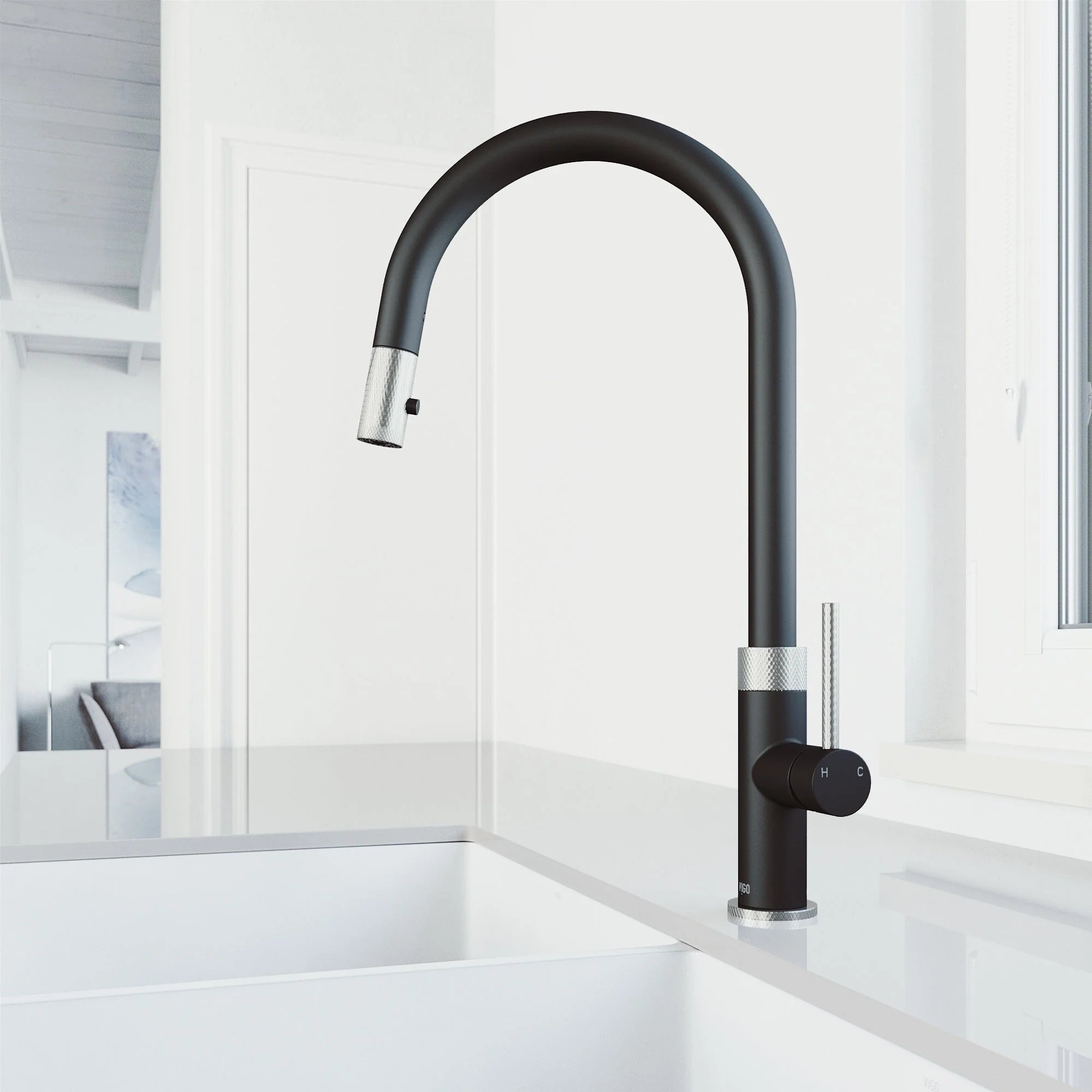 VIGO - Bristol Pull-Down Single Lever Kitchen Faucet In Stainless Steel/Matte Black Model# VG02033STMB