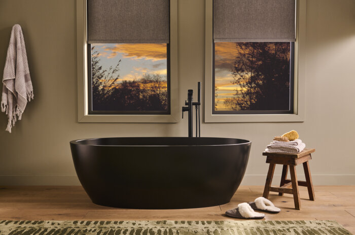 Canali Ruvati 59-inch Matte Black epiStone Solid Surface Oval Freestanding Bathtub Canali – Model# RVB6744BK