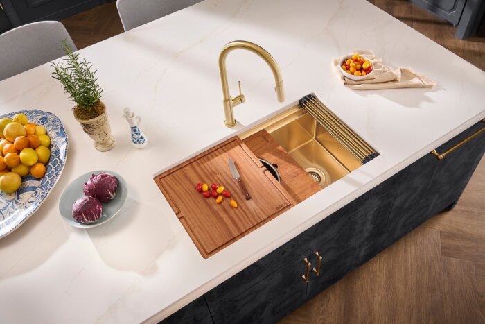 Vestia Model: RVF1237SG Ruvati Vestia Single Handle Pull Down Kitchen Faucet Knurled Modern Arc with Sprayer in Brushed Gold – RVF1237SG