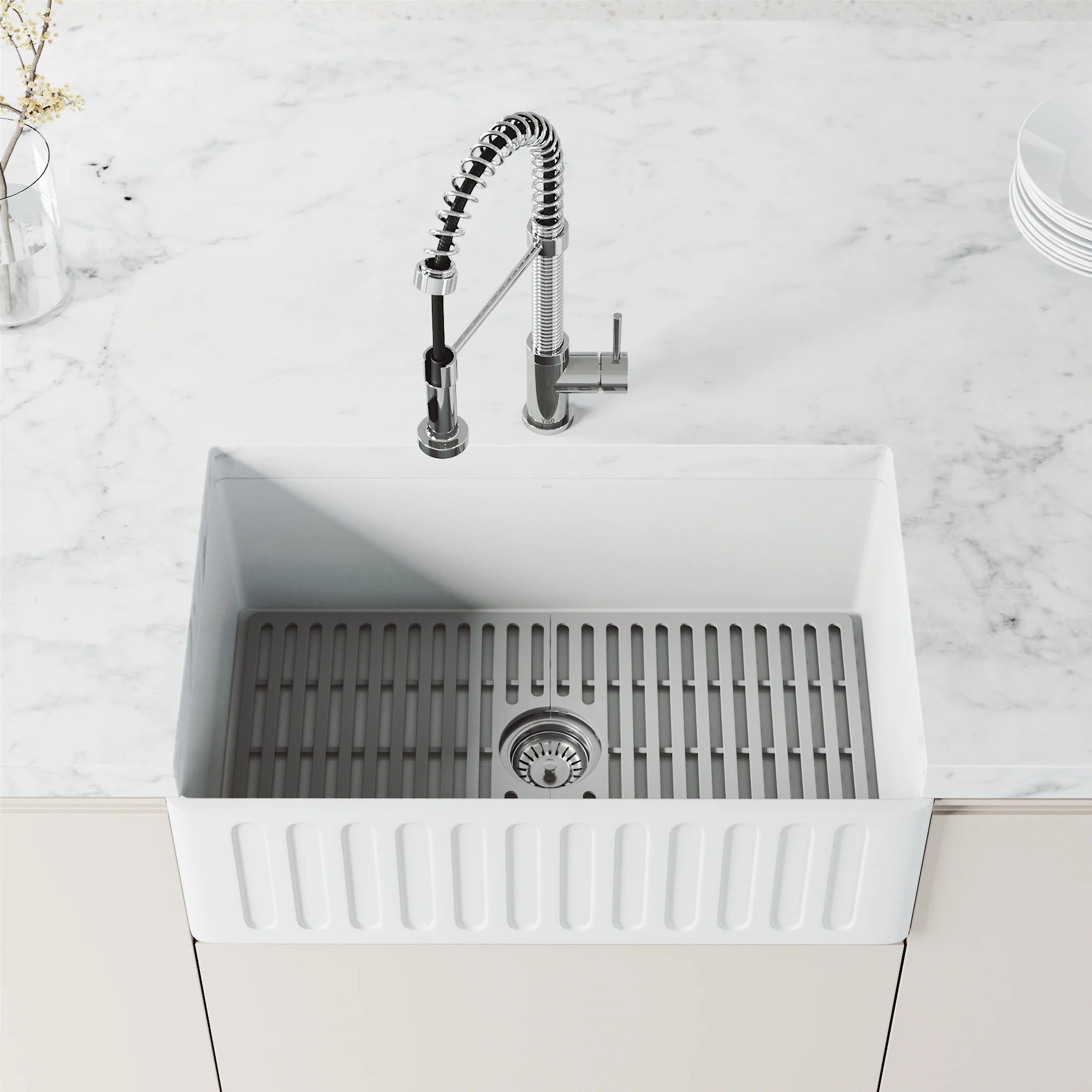 VIGO- Edison 19 in. Pull-Down Spring Kitchen Faucet In Chrome Model# VG02001CH