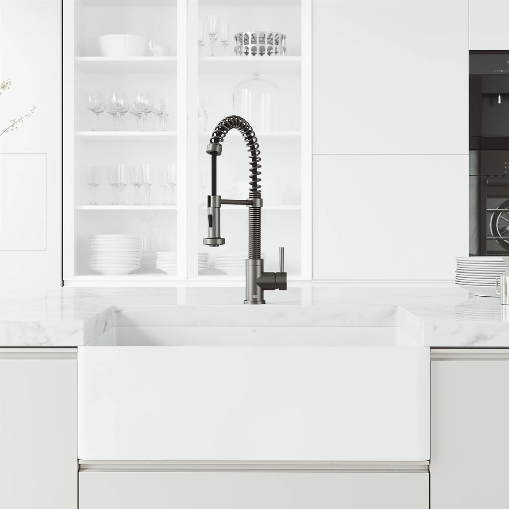 VIGO- Edison 19 in. Pull-Down Spring Kitchen Faucet In Graphite Black Model# VG02001GB